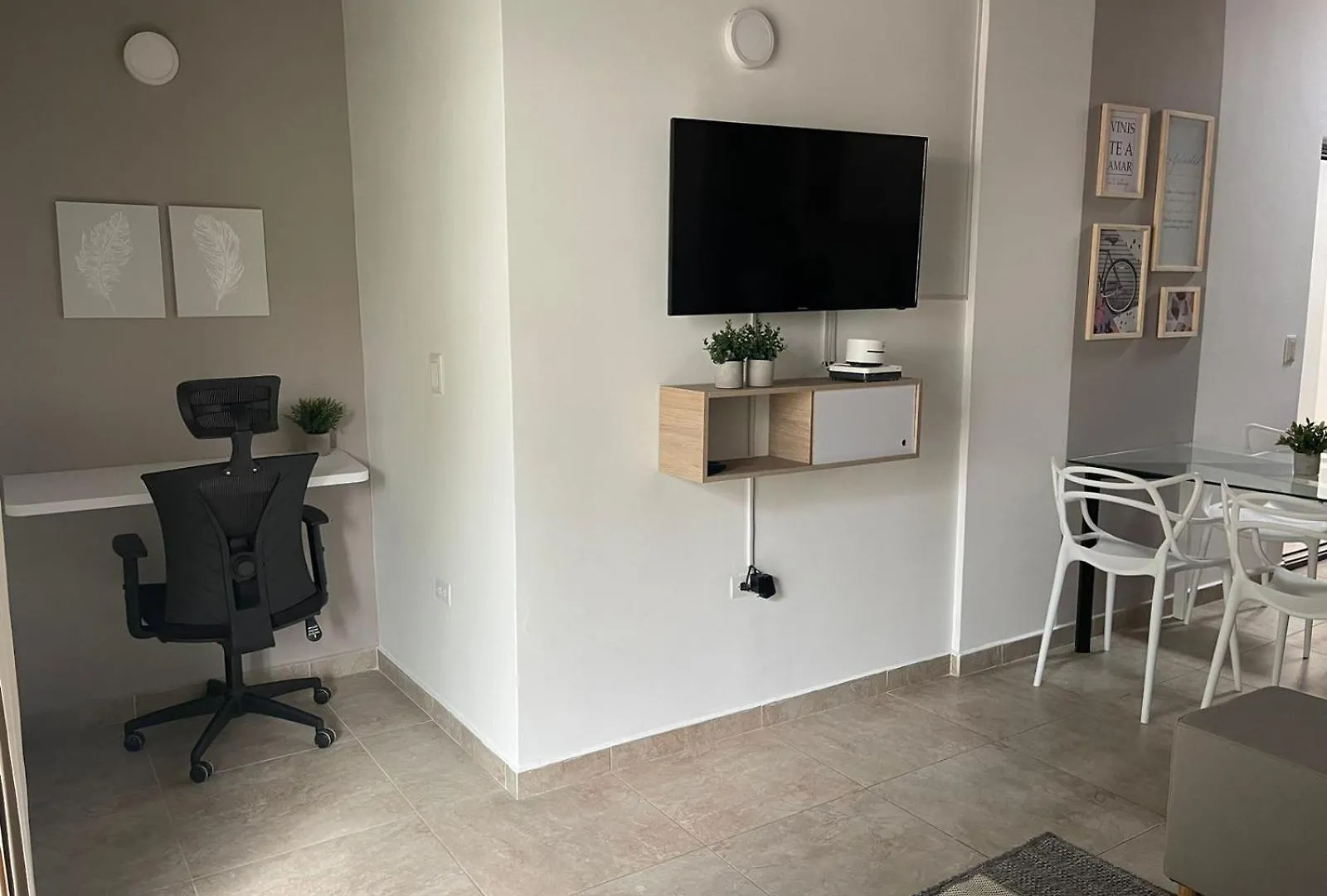 Apartamento Con Vista A Laureles 401 Medellin 0*,  Colombia